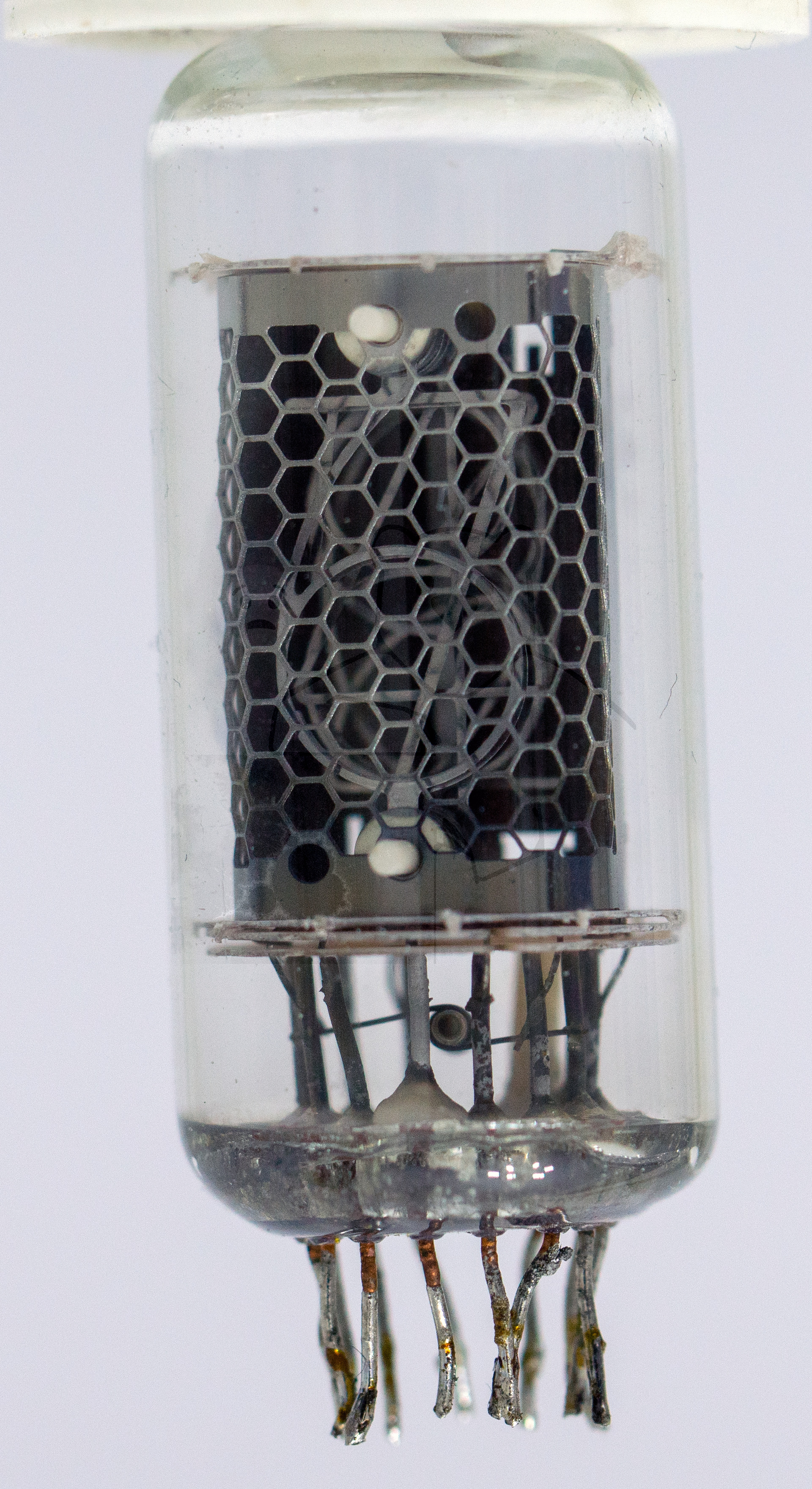 Röhre Z570M (Farbfilter entfernt) #5281 Bild 1