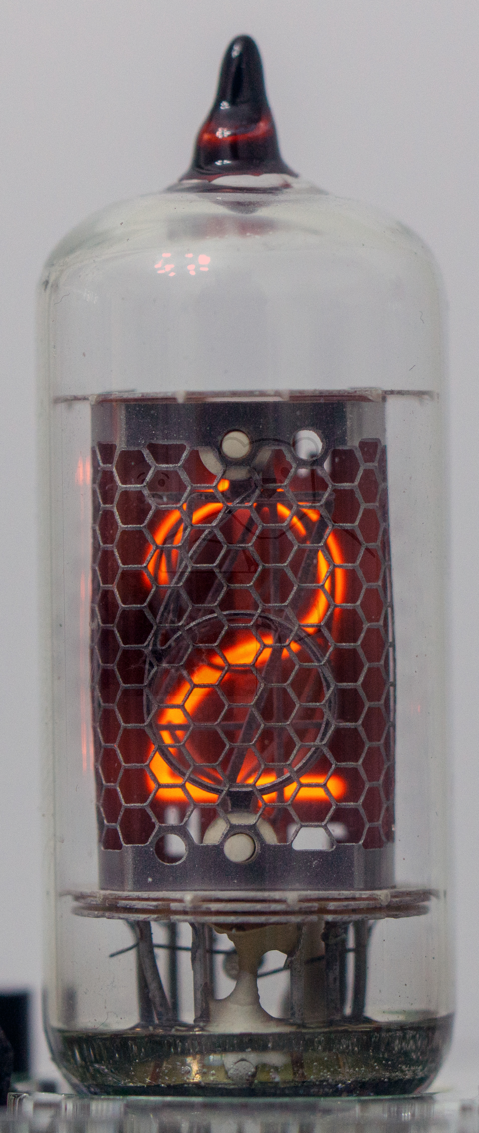 Röhre Z570M Ziffer 2