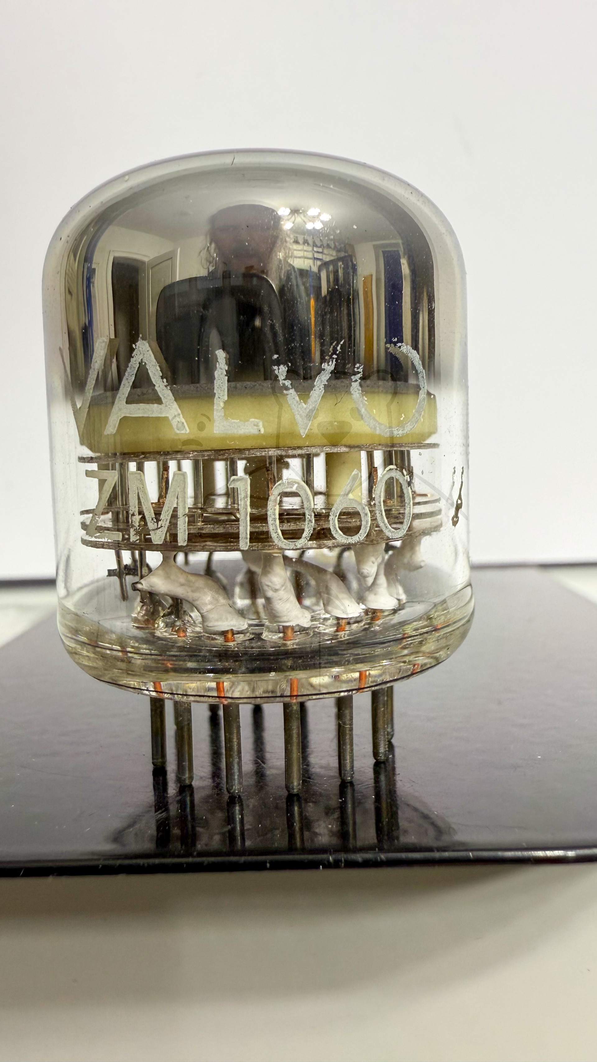 Röhre ZM1060 #8142 Bild 1