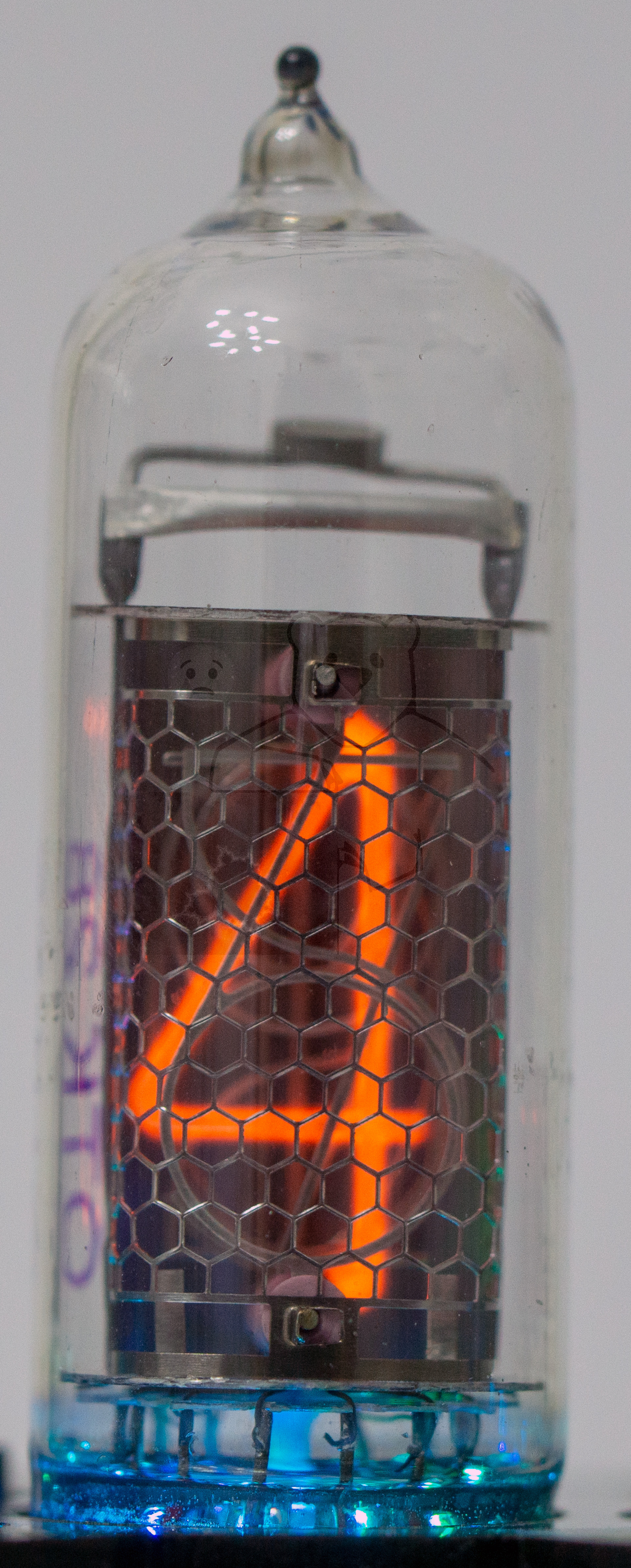 Röhre ИН-14 IN-14 Ziffer 4