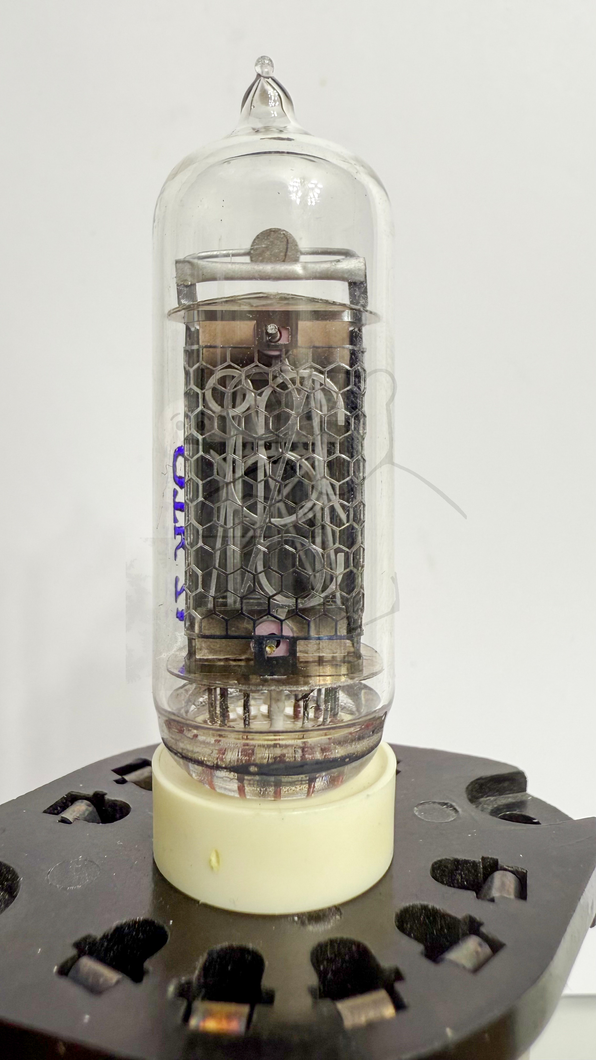 Röhre ИН-19А #8324 Bild 1