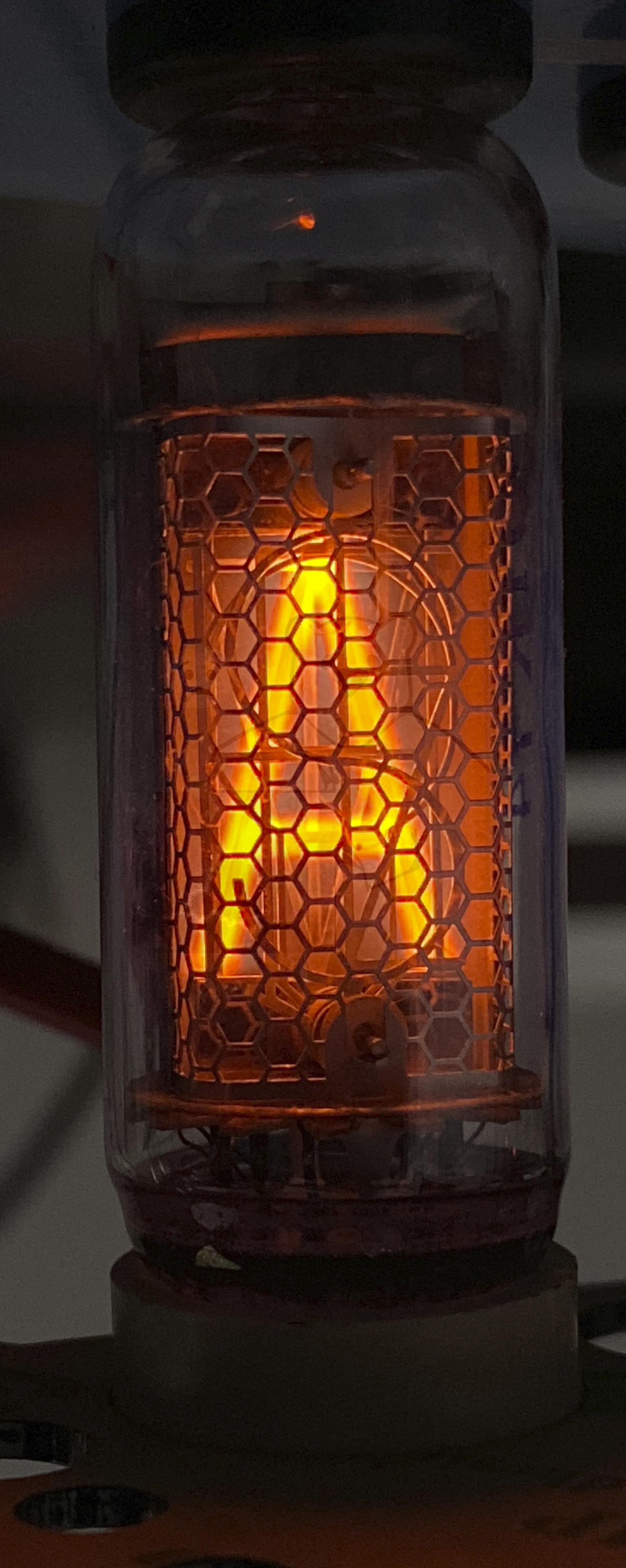 Röhre ИН-19Б Symbol A