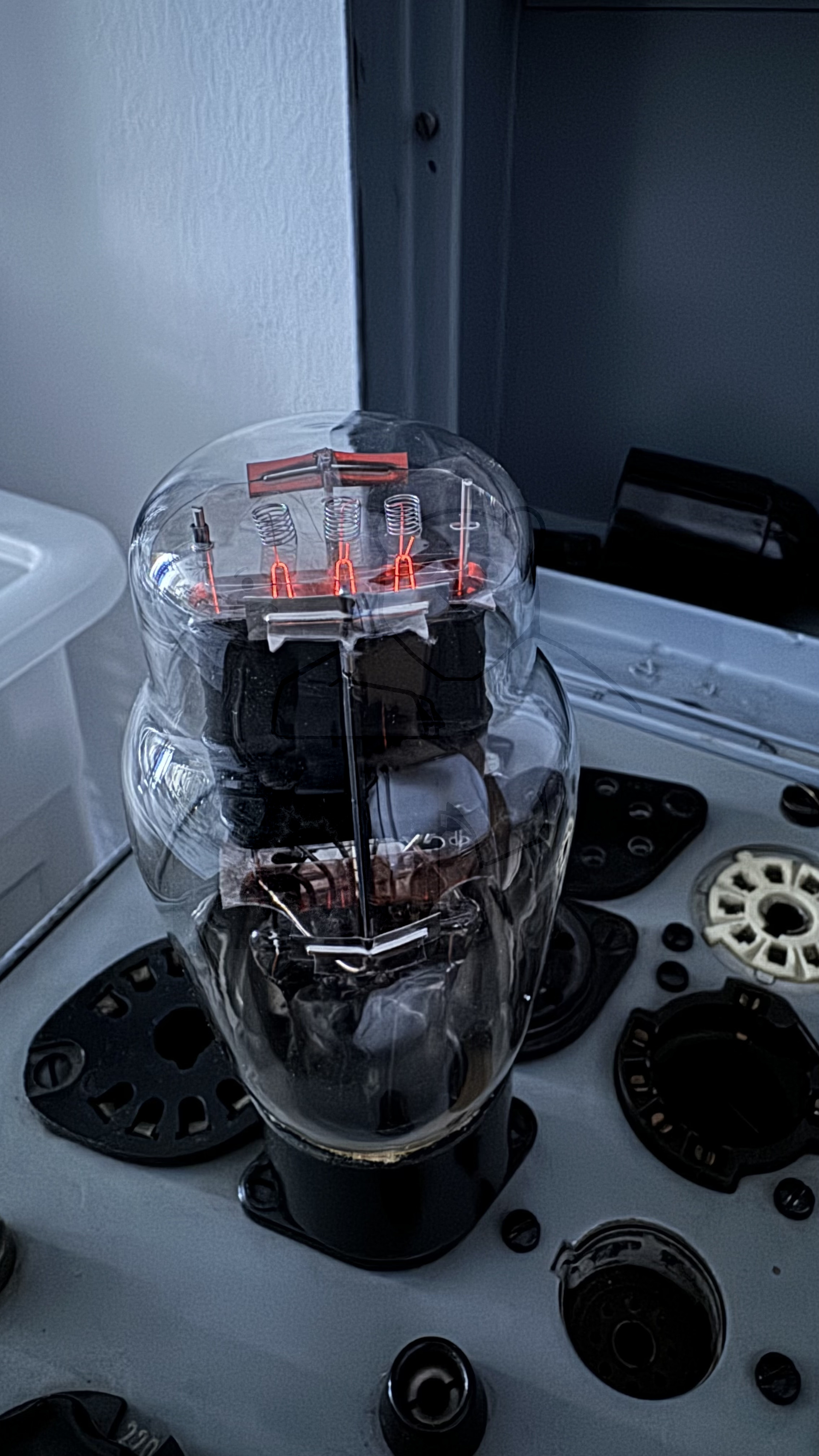 Röhre УО-186 #6648 In Betrieb Bild 1