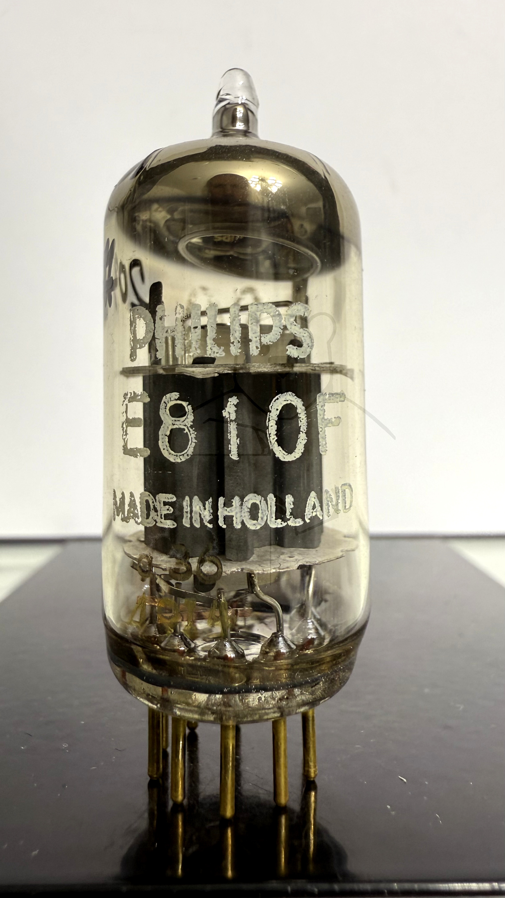Röhre E810F #2037 Bild 1
