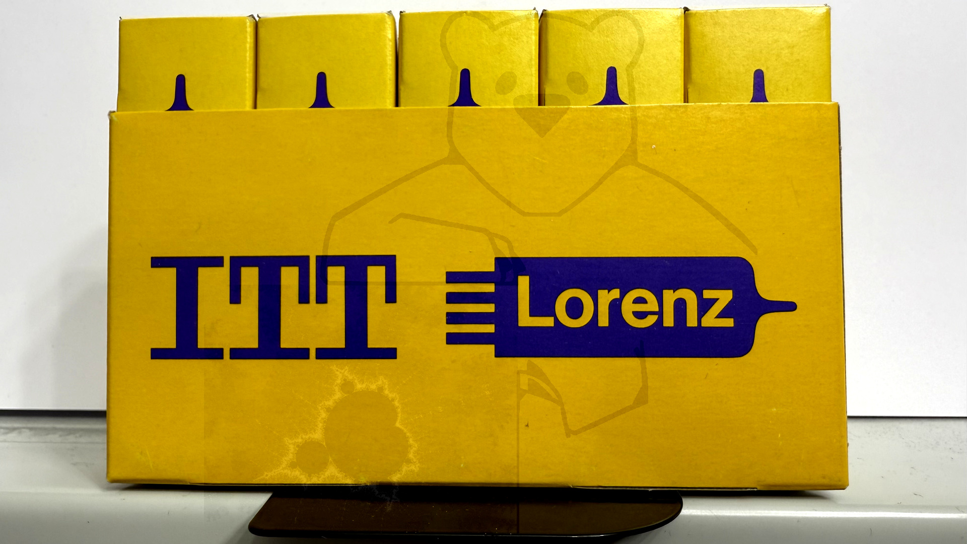 Röhre EF184 Verpackung Riegel Bild 1