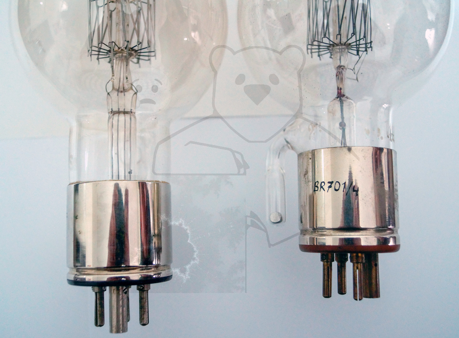 Vergleich zweier Original Liebenröhren Seriennummer 'Ss990' und 'Ss145' - Bild 14