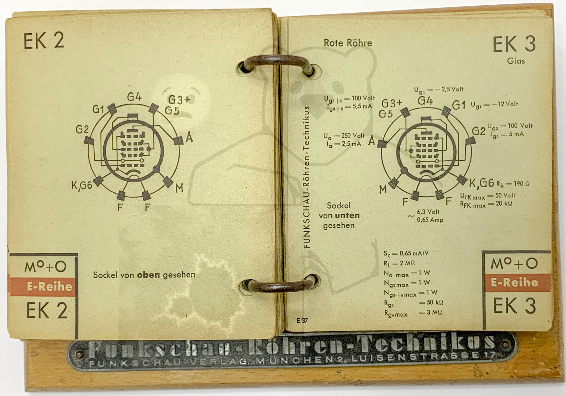 Funkschau Röhren Technikus (1943) - Sockel der EK2 und Beschreibung der EK3