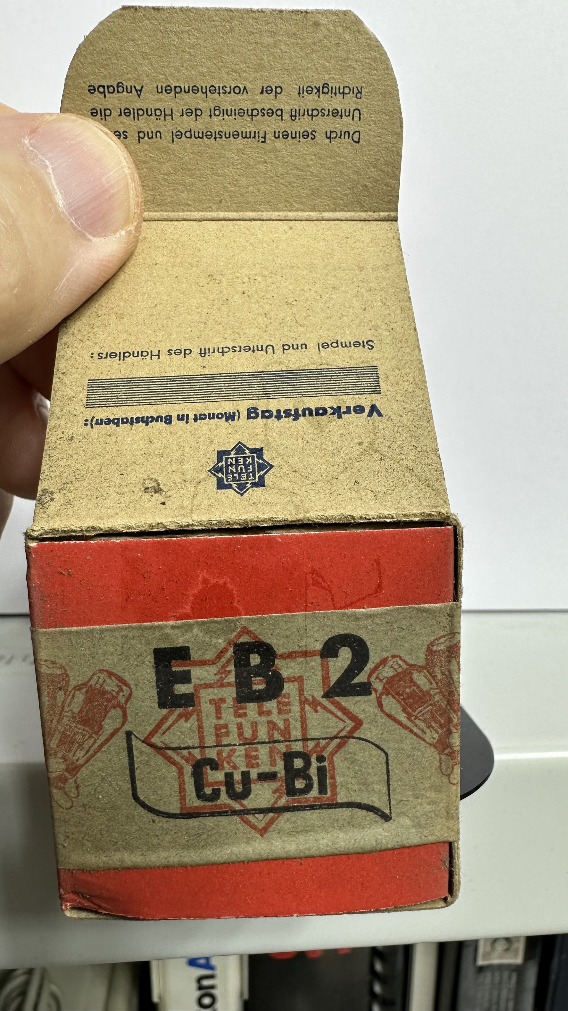 Röhre EB2 #5886 Verpackung Bild 6