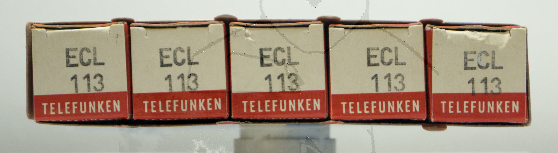 Röhre ECL113 #3337 Verpackung Bild 4 - Riegel