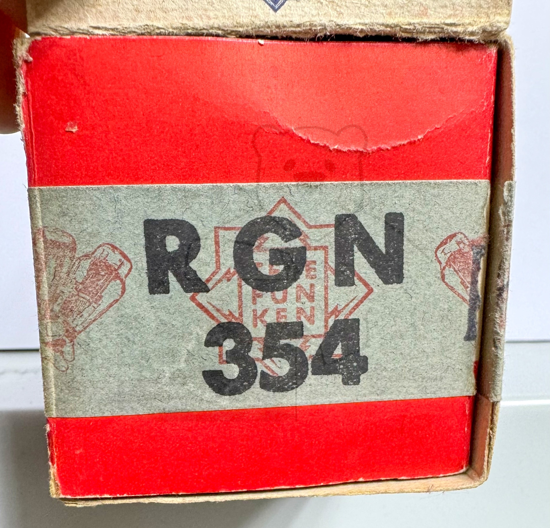 Röhre RGN354 #6369 Verpackung Bild 1